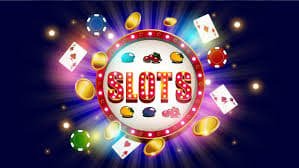 Platform lamputogel menampilkan berbagai kategori permainan kasino, sportsbook, slot, dan esports